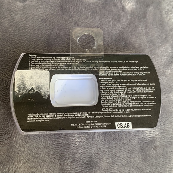 Icing Faux Lashes - Picture 4 of 4